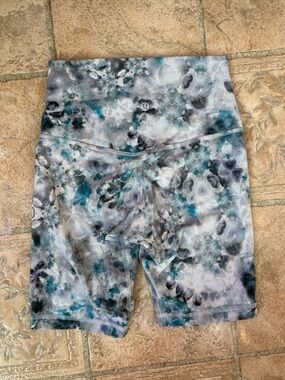Lululemon Align high rise shorts